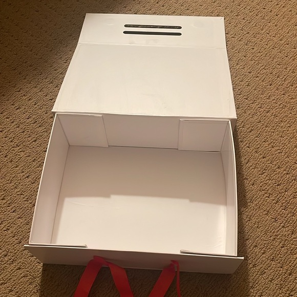 “BOX” only Dior x Niki de Saint Phalle - Picture 4 of 6